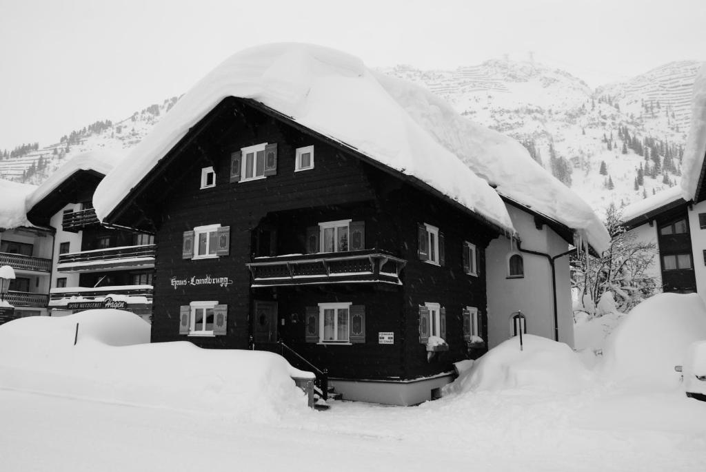 Haus Landbrugg Apartamento Lech am Arlberg Exterior foto